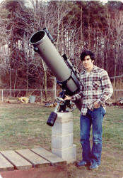Kirt with 8" Newtonian in Holly Hill Harbor back yard, circa 1982 - Airplanes and Rockets