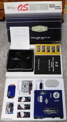 O.S. Digitron DP-3, 3-Channel Radio Control System (with original packaging and documentation) - Airplanes and Rockets