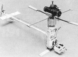Complete frame with Ross engine installed - Airplanes and Rockets