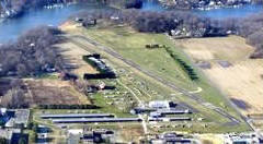 Photo of Lee Airport, Edgewater, Maryland, by John Shoemaker - Airplanes and Rockets