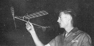 All About Air Modeling, Annual Edition 1962 Model Aviation - Although paper-covered rubber powered plane looks like an indoor flyer, it won outdoor events at California meets - Airplanes and Rockets