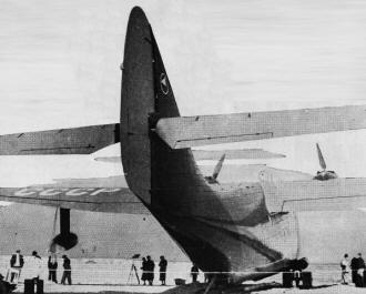 Giant Douglas flying boat on the beach - Airplanes and Rockets