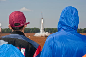 Rockets Away! More Than 500 Students Participate in NASA Student Launch Projects Challenge - Airplanes and Rockets
