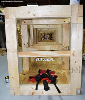 End view of plywood internal shelf supports (2x4 Workbench)  - Airplanes and Rockets